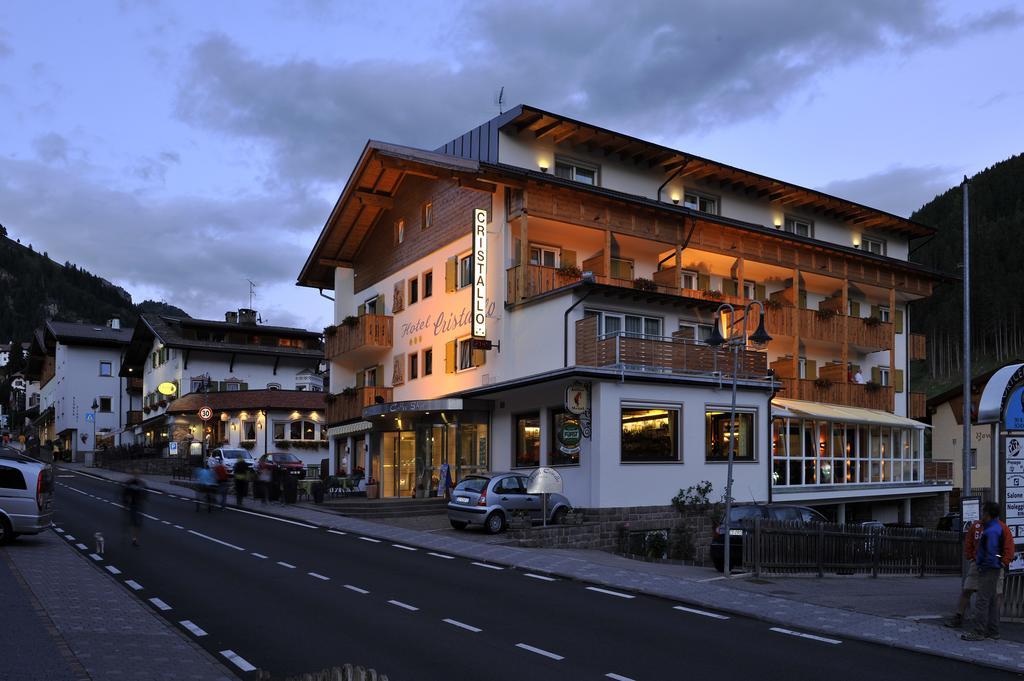 Hotel Cristallo Santa Cristina Val Gardena Exterior photo